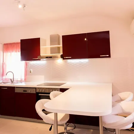Mare Apartment *